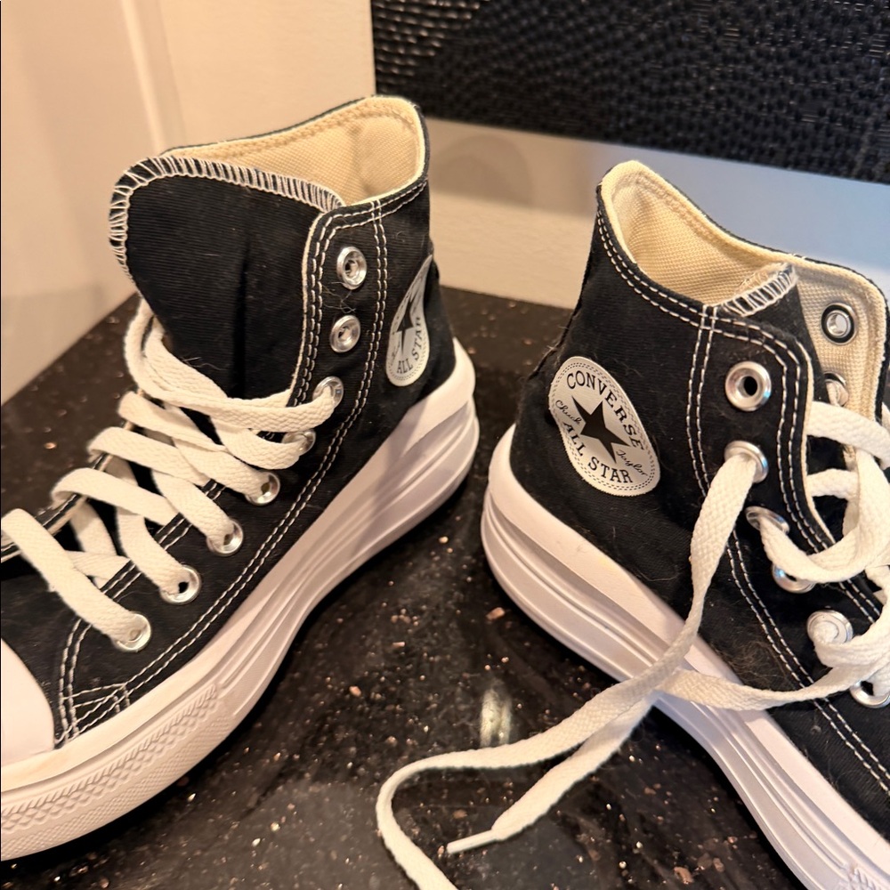 Converse Run Star Hike Platform Sneaker High Top Sz 7 - Picture 3 of 8